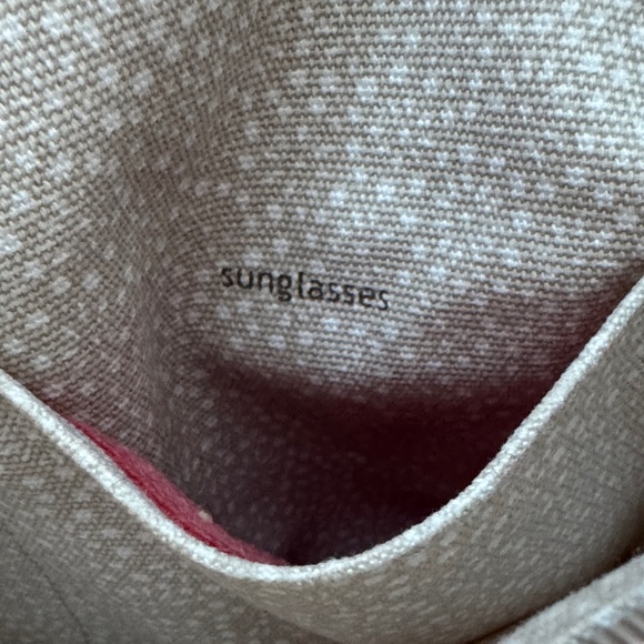 Lululemon Live Free Tote - Picture 9 of 10